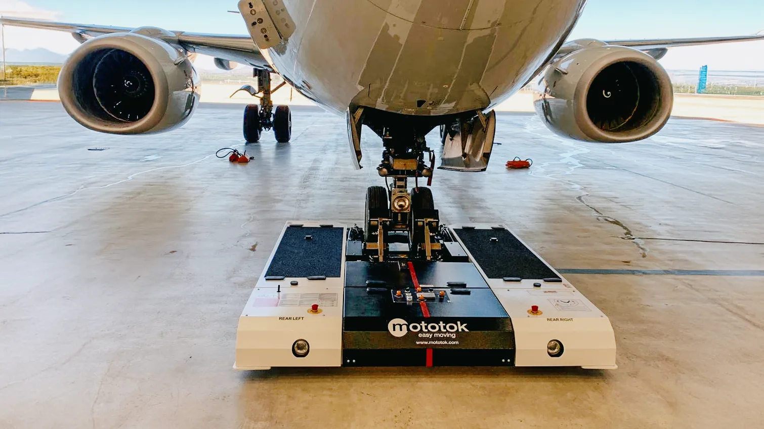 GSX Pro adds the Mototok tug and seated passengers for MD-11 and A340 in latest update